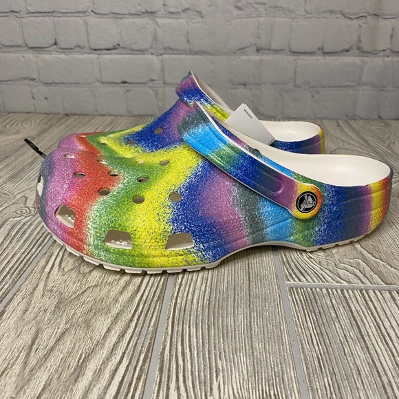 Crocs Classic Clogs Spray Dye Neon Rainbow Men’s 10 Women’s 12 NWT - Picture 4 of 10